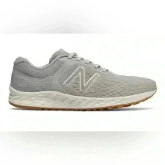New Balance Fresh Foam size 9 - Picture 1 of 8